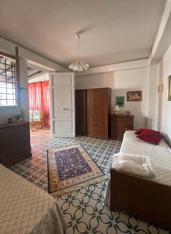 Hikkara Home Carini Bagian luar foto