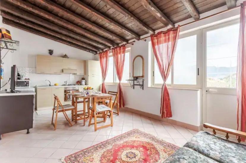 Hikkara Home Carini Bagian luar foto